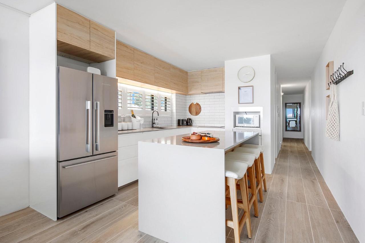 Absolutly Beachfront Surfers Paradise, Pure Shores! Apartment Gold Coast