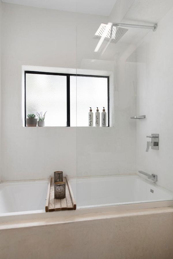 Absolutly Beachfront Surfers Paradise, Pure Shores! Apartment Gold Coast